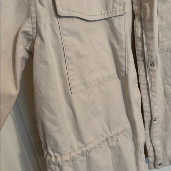 Lightweight Jacket - Picture 3 of 4
